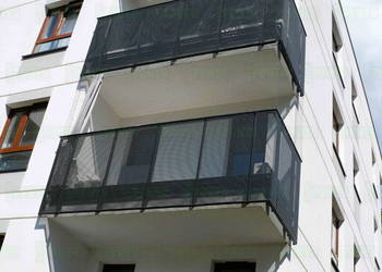 Jak zamontować siatkę na balkon Warszawa Montaż siatki na balkon dla kota