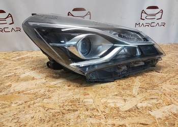 Lampa Prawy Przód Toyota Yaris III Lift 811300DJ90