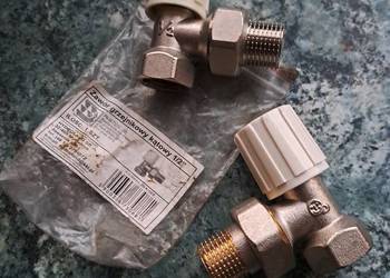 Zawory grzejnikowe kątowe 1/2 , szt. 2