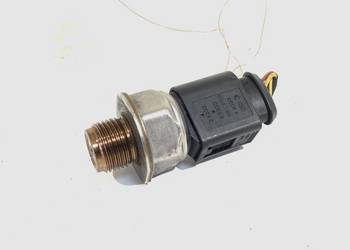 CZUJNIK CIŚNIENIA PALIWA SKODA OCTAVIA III 04L906054 1.6 110KM MANOMET