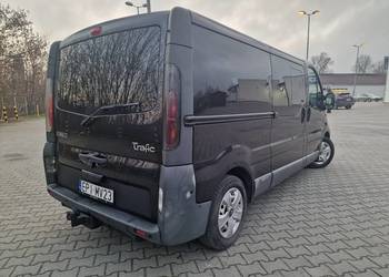 Renault Trafic 2.5 9 osobowy long
