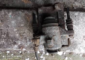 Zaciski hamulcowe tył Audi A 4 2.0 Fsi benzyna