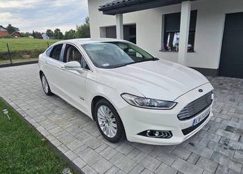 FORD FUSION HYBRYD PLUG-IN