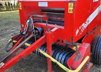 Prasa metal fach, Sokółka. Rozsiewacz nawozów sulky.