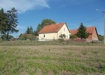 siedlisko dom gospodarstwo 30ha 700m linii brzegowej rzeki
