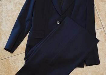 Garnitur w prążki granatowy sprzedam