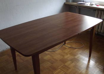 stół rozkładany dł.160 cm szer.90 cm,wys.75 cm