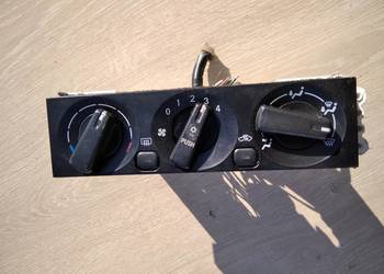 Panel nawiewu klimatyzacji Mitsubishi space runner MR398658