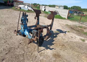 Pług 2 skibowy obrotowy Viaud