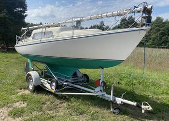 Dehler Varianta K4 – jacht kabinowy 6,4 m + przyczepa + komplet żagli Komorze