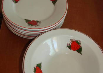 Truskawki talerzyk , miseczka Lubiana