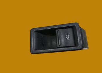 PRZEŁĄCZNIK KLAPY BAGAŻNIKA 1Y1959527A VW Volkswagen Jetta VI (2010-  )