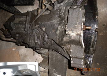 Audi A4 B5 skrzynia biegów w BDB stanie, nie cieknąca 1997r. Audi A4 B5 skrzynia biegów w BDB stanie, nie cieknąca 1997r.