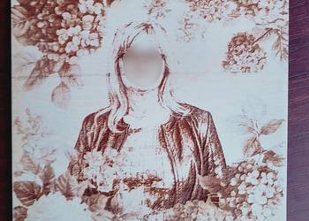 Zdjęcie grawerowane na drewnie 26cm x 26cm dedykacja z tyłu