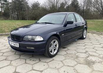 BMW 323i