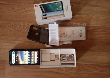 Smartphone Xioami Mi A2 Lite , dużo dodatków, OKAZJA