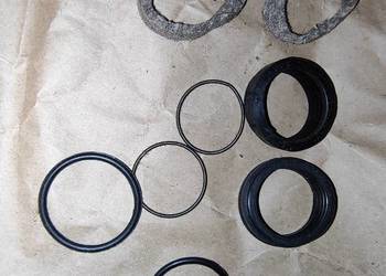 Uszczelki lag przedniego zawieszenia teleskopu Dniepr MT K650 Ural K750