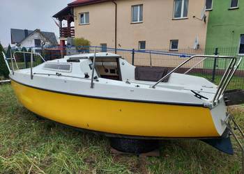 Jacht zaglowy mieczowy 5,6 metra
