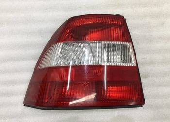 LAMPA LEWY TYŁ OPEL VECTRA B SEDAN 90568047