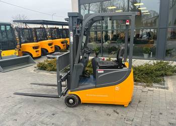 Wózek widłowy trójkołowy elektryczny 1.5T