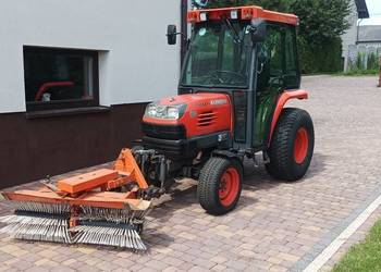 Kubota STV40. 2012. Zamiatarka