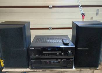 Zestaw stereo z kolumnami KENWOOD, pilot
