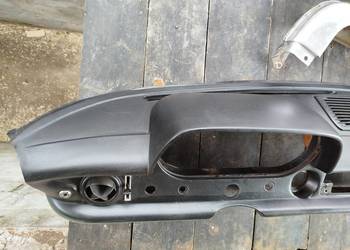 Mercedes W115 deska rozdzielcza kokpit konsola czarna