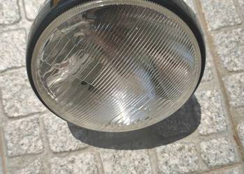 Reflektor przedni