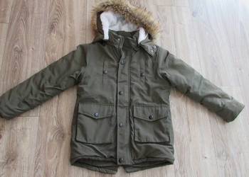 kurtka parka zimowa r 134 140 chłopiec khaki zielona dłuższy tył