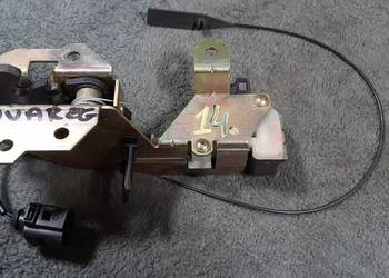 Zamek szyby klapy bagażnika VW Touareg 7L0827506D