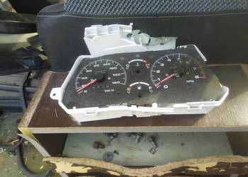 Uszkodzona tablica wskaźników Suzuki Vitara 1