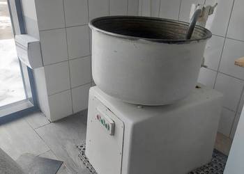Sprzedam mieszarkę do ciasta hokejowa 50 l
