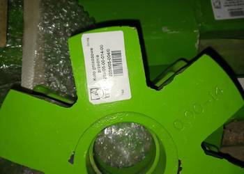 Koło gniazdowe przednie rozrzutnika obornika