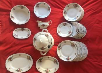 Porcelana Chodzież zestaw 12 osób 44 elementy jak nowy