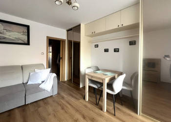 Wynajmę 2 pokojowe z balkonem METRO WAWRZYSZEW