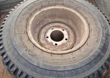 Koło opona prasa simpa