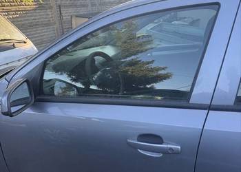 Drzwi lewe przód  Opel Astra H hatchback