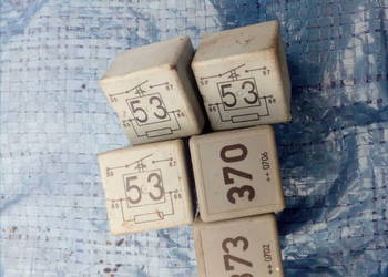 VW przekaźnik 53 370 373 cena za komplet