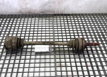 PÓŁOŚ LEWY TYŁ TOYOTA RAV 4 II 2.0 116KM SUV 00-05 PRZEGUB