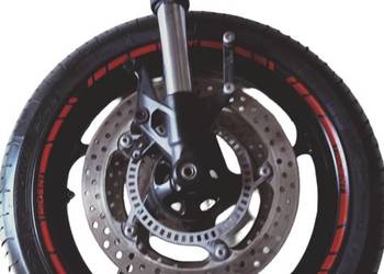 Przednie  koło motocykla Triumph Trident 660