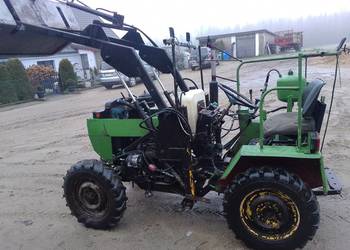 Traktorek samoróbka z turem i łyżka