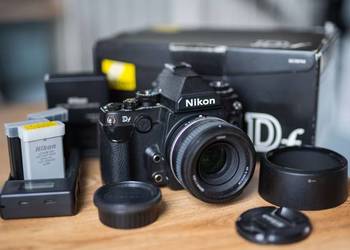 Nikon Df z obiektywem 50mm 1.8G SE