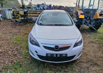 Opel Astra J 2011 r. dawca części kod lakieru Z 40R