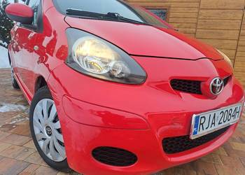 Toyota aygo ACTIVE RED Luna A/C