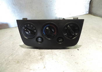 PANEL NAWIEWU KLIMY FORD FIESTA MK6 FL