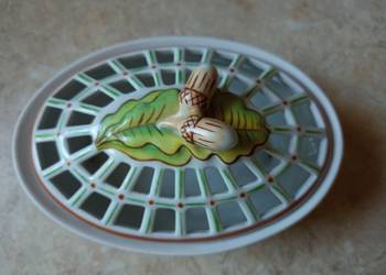 Piękne stare puzderko Z żołędziami, porcelana Ćmielów