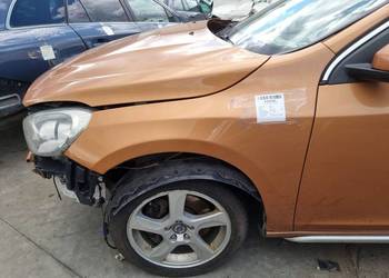 BŁOTNIK LEWY PRZÓD VOLVO V60 704 VIBRANT COPPER