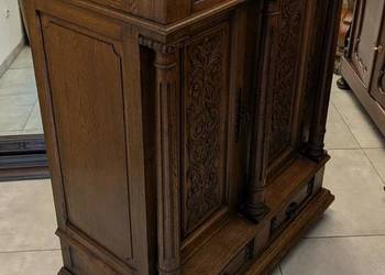 Piękna dębowa wysoka komoda,szafka neorenesansowa -sklep Dąbrowa Górnicza