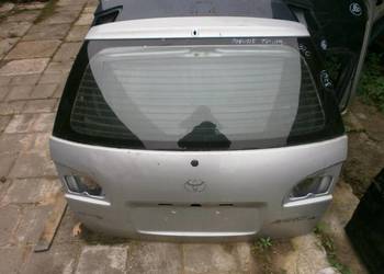 Toyota avensis kombi t22 1998 | 2002 klapa tył z szybą
