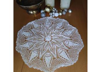 ręcznie robiona szydełkowa ażurowa serweta mandala  serwetka obrus podkładk